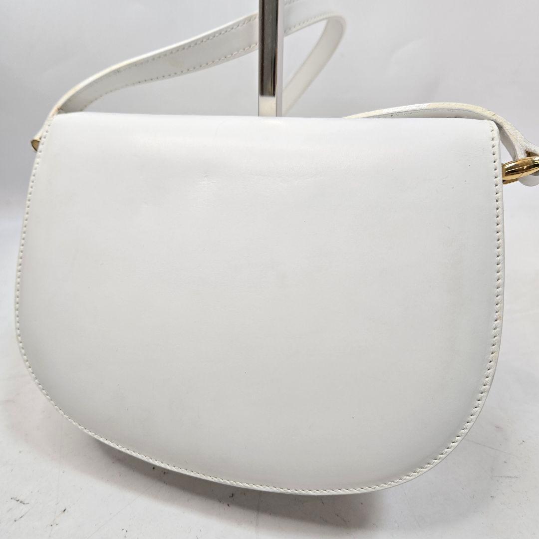 極美品 CELINE ショルダーポーチ トリオンフエンブレム 金具