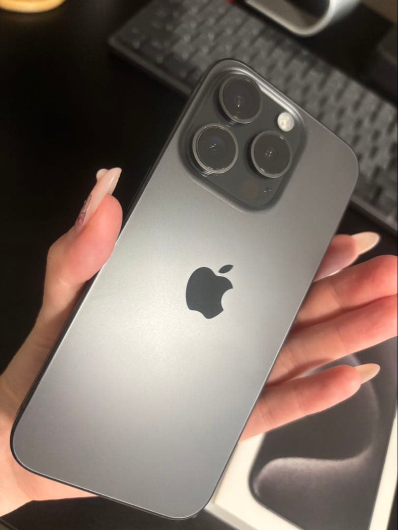 ※値下げ※Apple iPhone 15 Pro 128GBブラックチタニウム