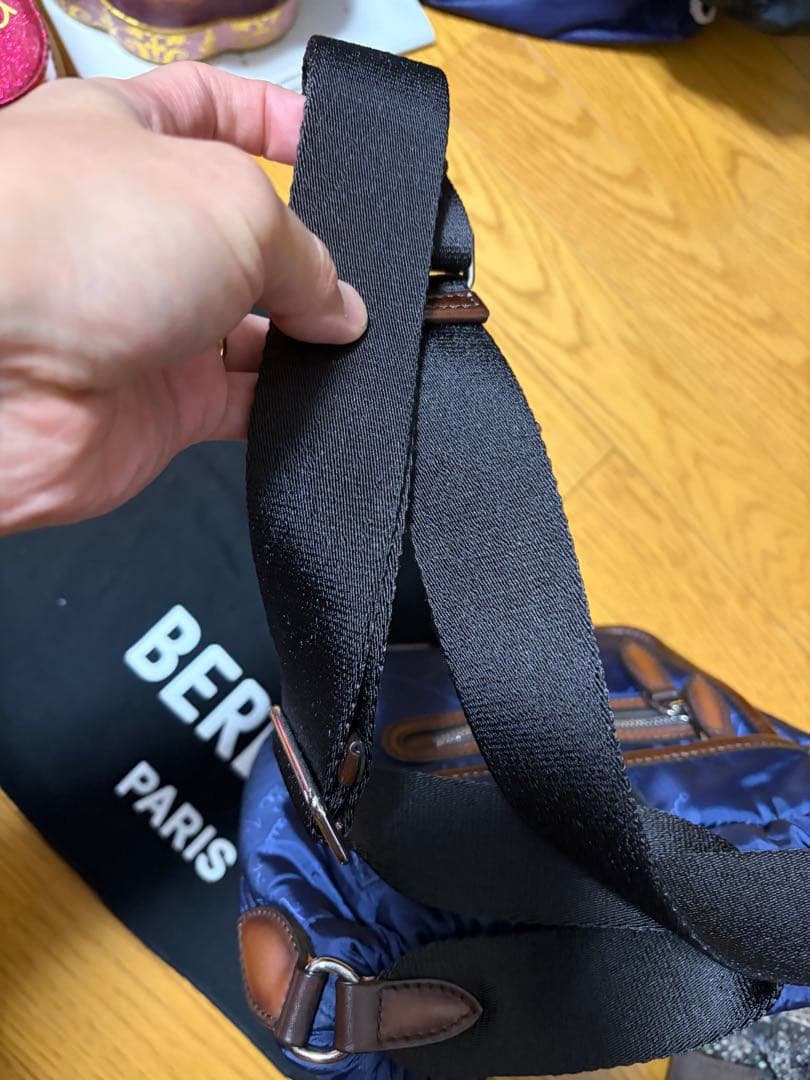 最終価格BERLUTI ベルルッティ　ナイロン　スクリットカリグラフィバッグ