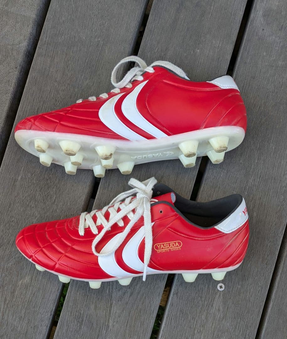 ヤスダ　サッカースパイク　25.5cm