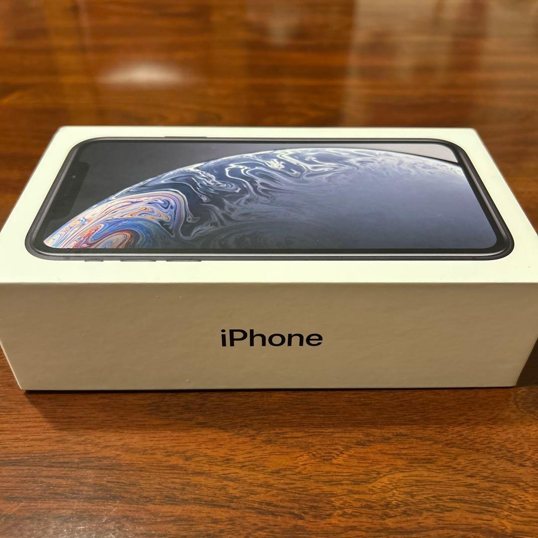 美品、傷なしApple iPhone XR ブラック、ケーブル　アダプター　箱