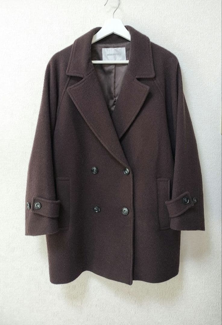 ダブルブレストフォルムミドルコート　ブラウン
