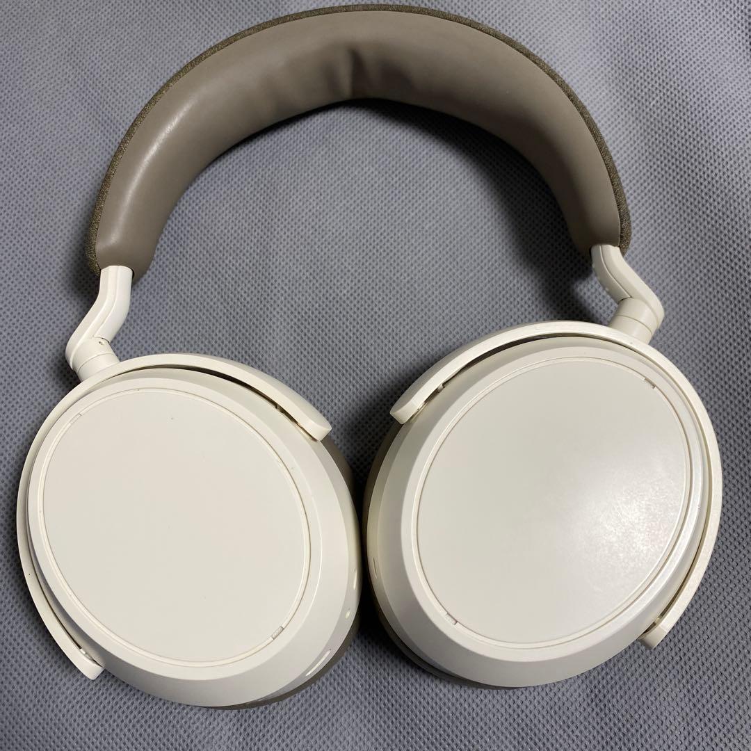 ゼンハイザー　ワイヤレスヘッドホン MOMENTUM 4 Wireless