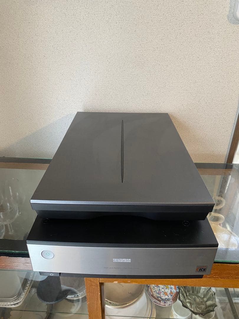 EPSON GT-X980 スキャナー 本体と付属品　元箱なしおまけ付き