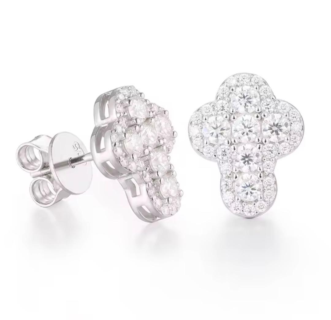 【大人気】モアサナイト×シルバー925 クロスデザイン ピアス　ユニセックス