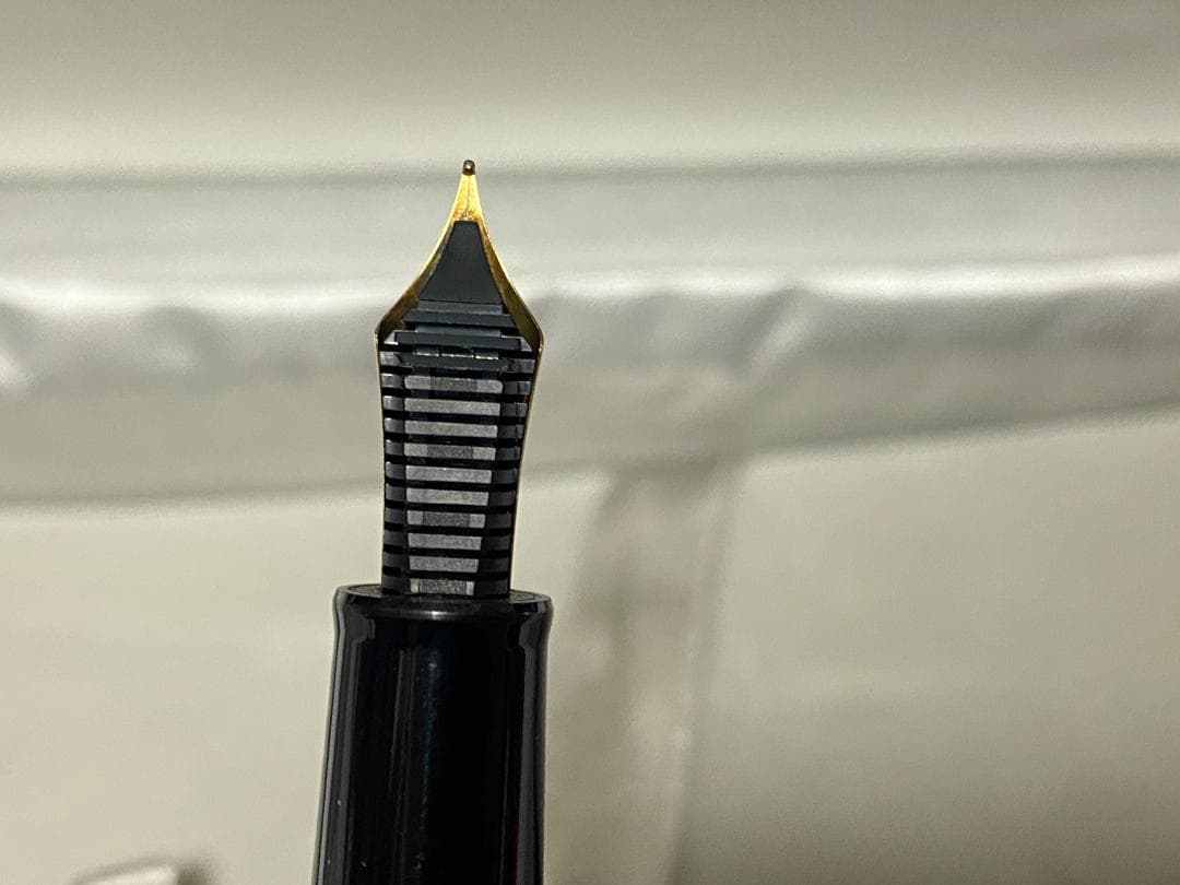 SAILOR 万年筆 プロフィットスタンダード MF 14K 中細