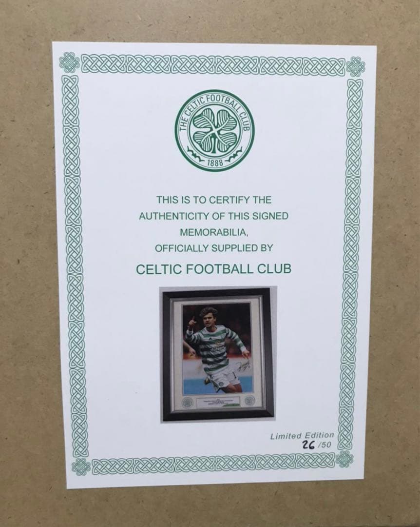 50個 限定品 セルティック ジョタ 直筆 サイン入り 写真 額縁入り レンヌ