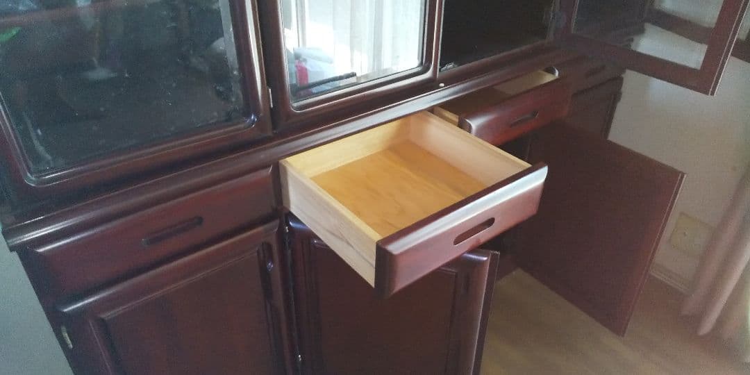 木製食器棚 アンティーク 4面 収納豊富