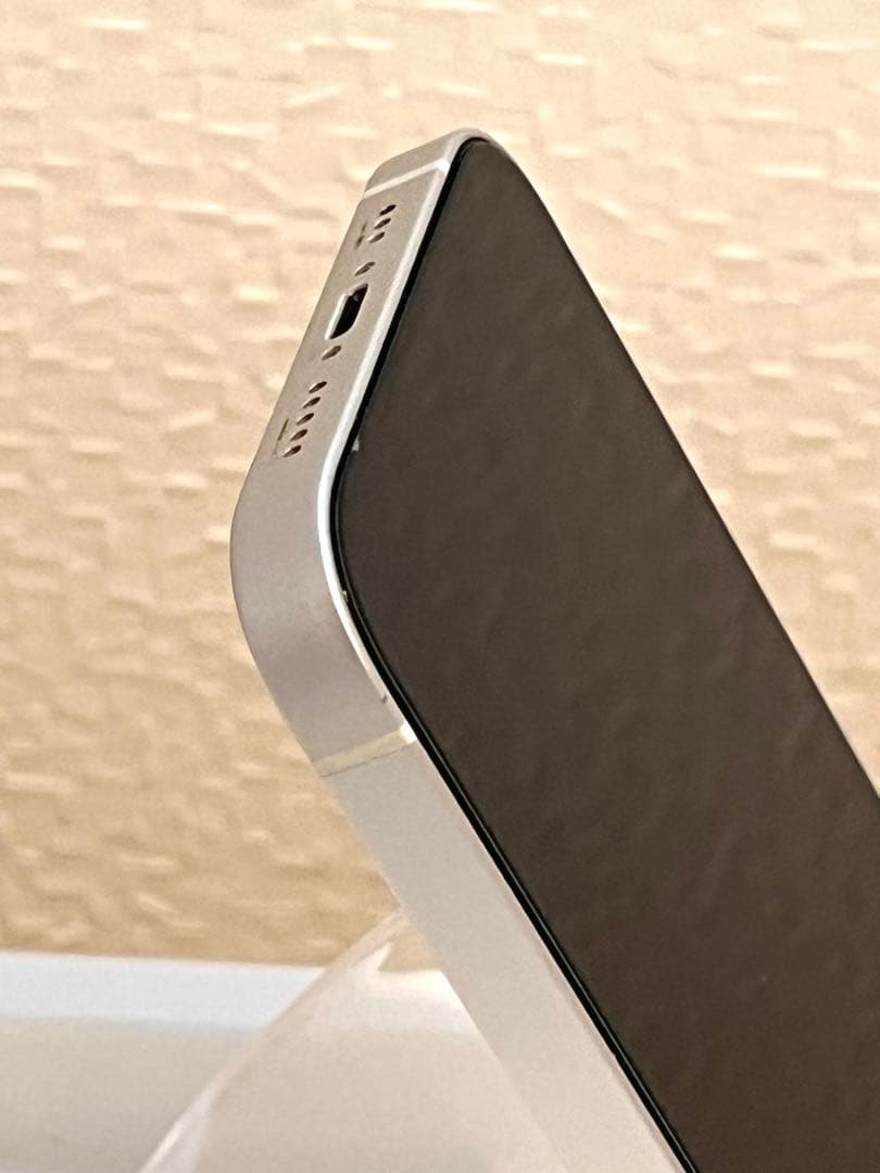 【週末値下げ！】Apple iPhone 13 スターライト128GB※訳あり