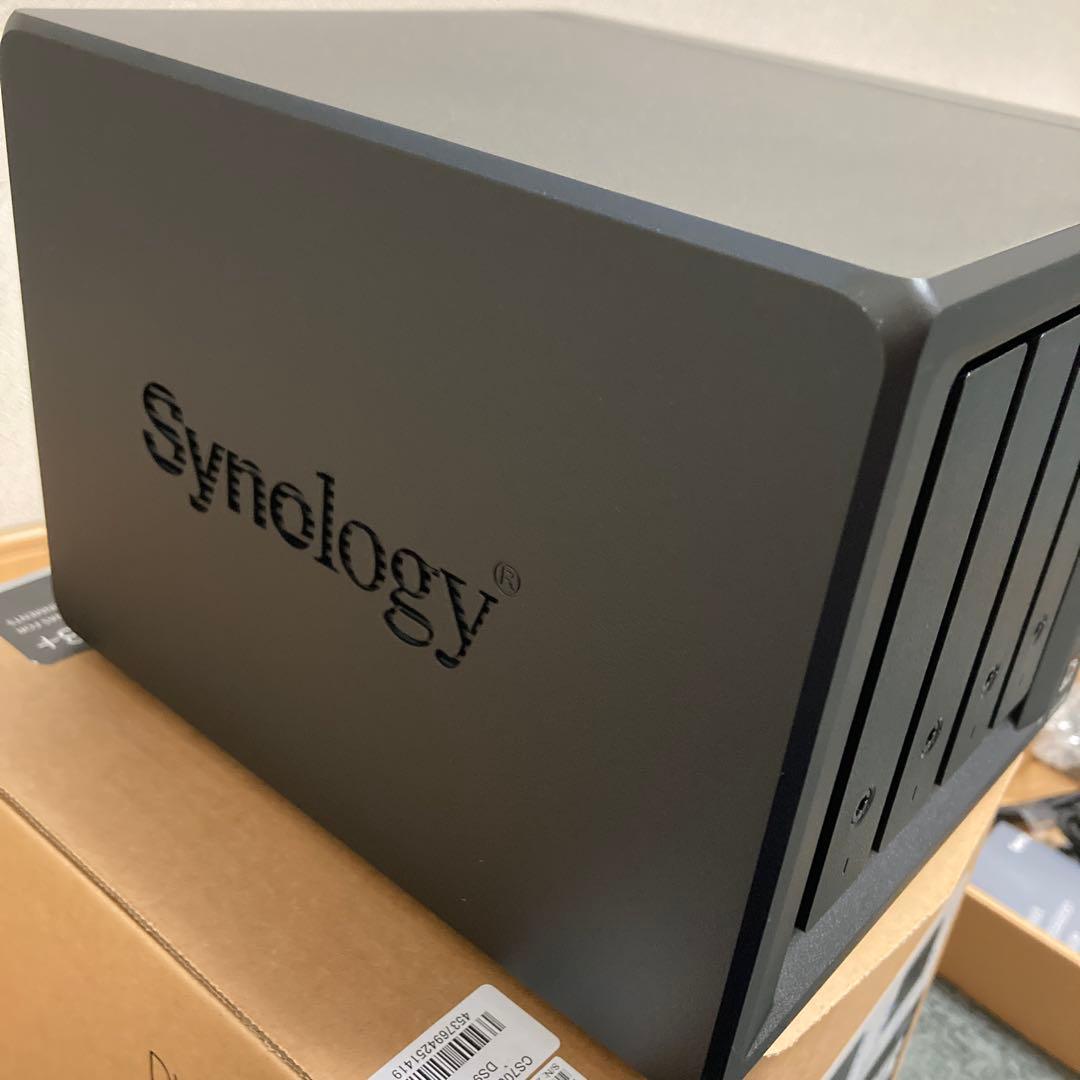Synology DiskStation DS918+ 4ベイ オールインワン