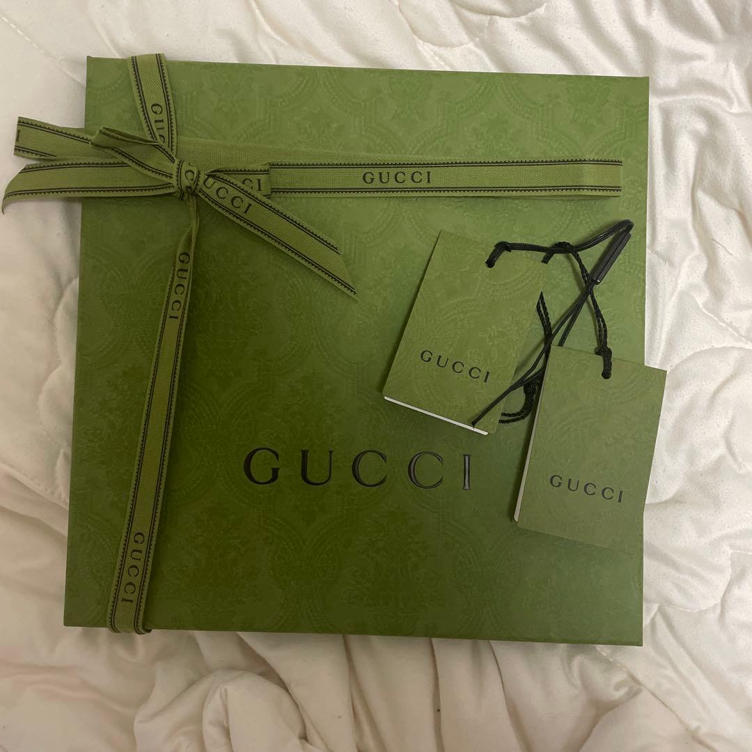 Gucci いちご刺繍 ストライプ柄 犬服 約40cm 新品タグ付き