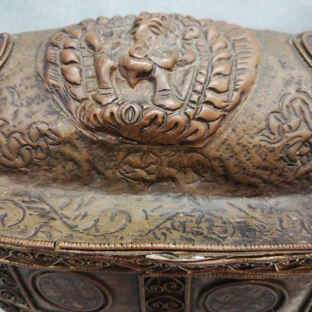 インド　タイ　幸運の福神　時代古銅製　打出し楕円形ガネーシャ神　アンティーク品