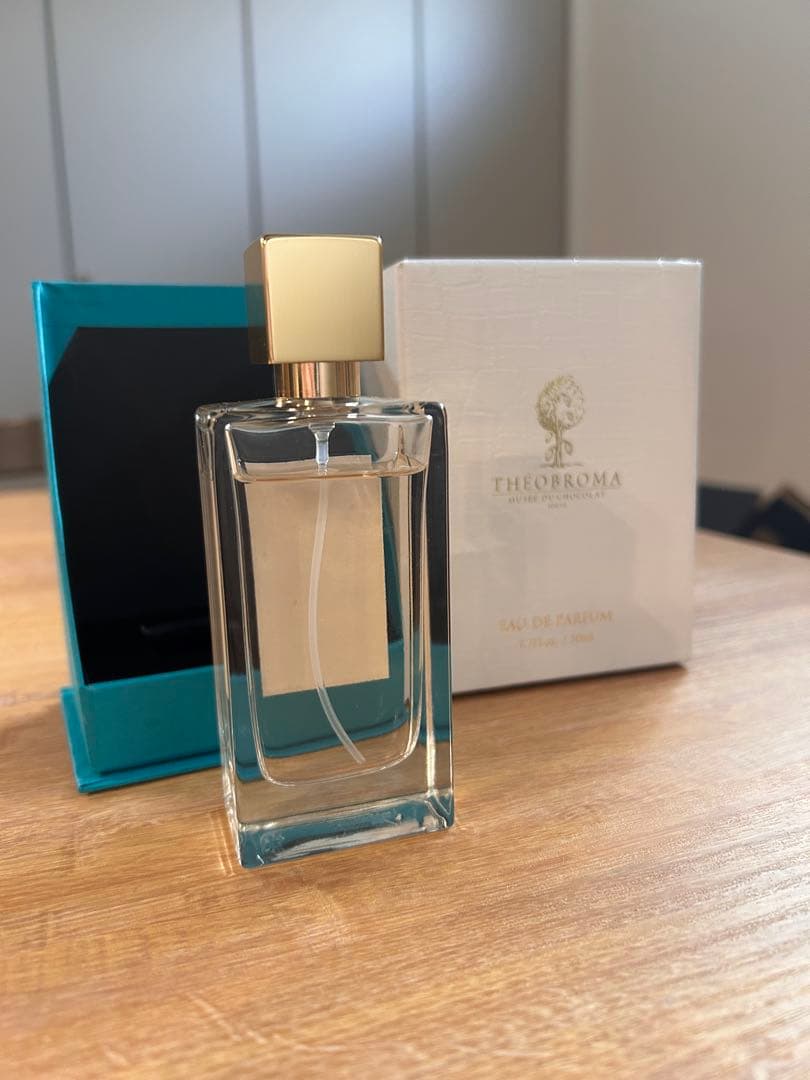 テオブロマ　エクラスクレドヴィオレット　スミレ