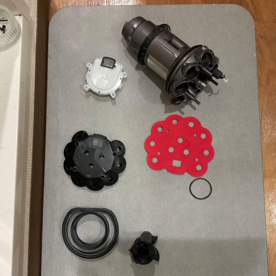 35『分解洗浄済』Dyson Digital Slim Fluffy SV18