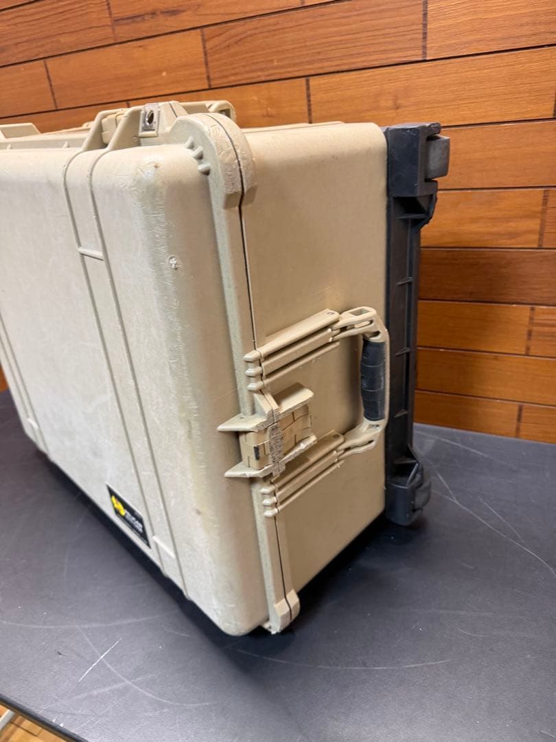 ペリカンケース1610