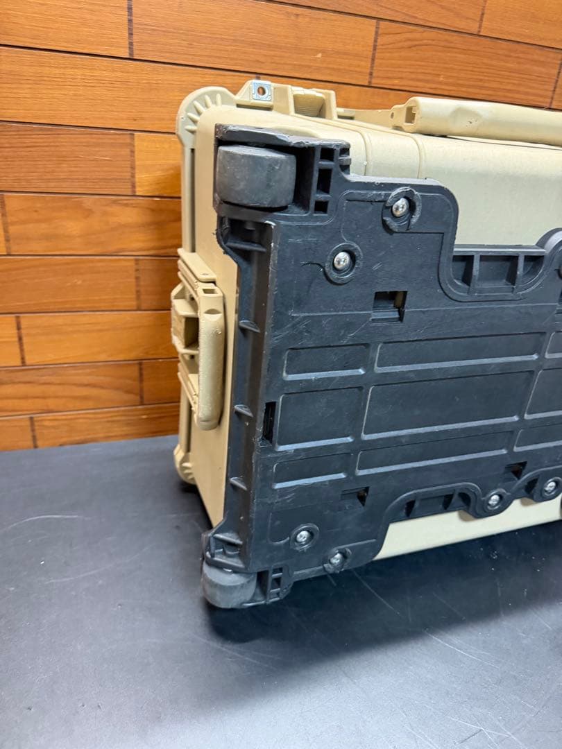 ペリカンケース1610