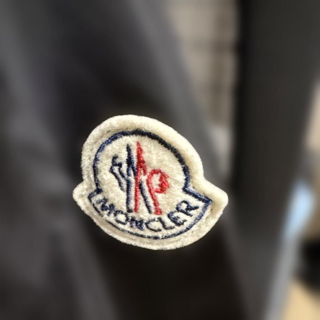 ね*ね様 モンクレール フード付き ブラックナイロンジャケット