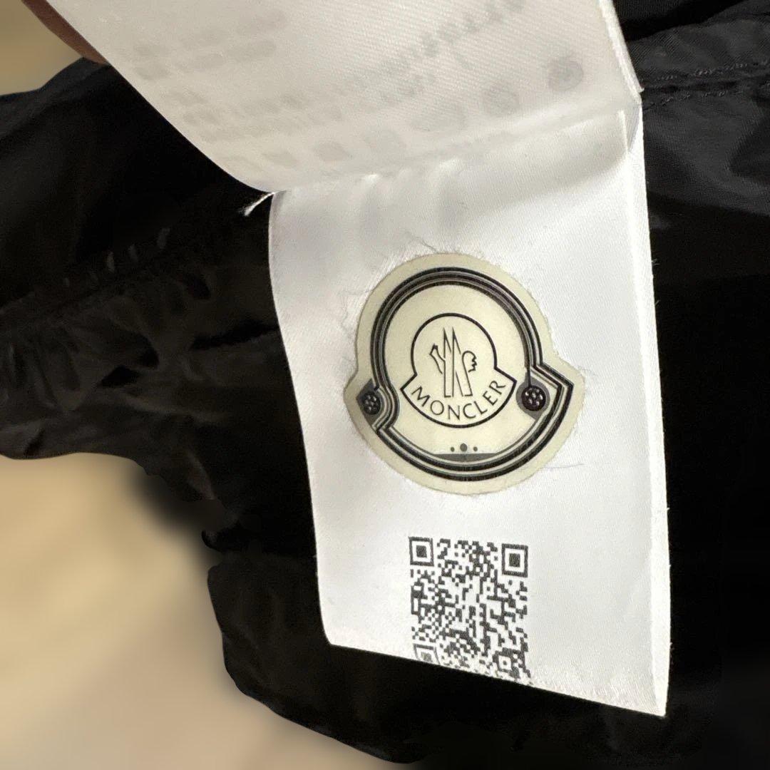 ね*ね様 モンクレール フード付き ブラックナイロンジャケット