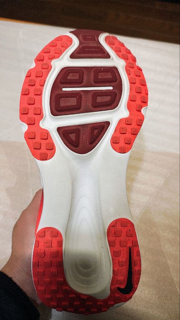 NIKE ランニングシューズ ボメロ18 26cm