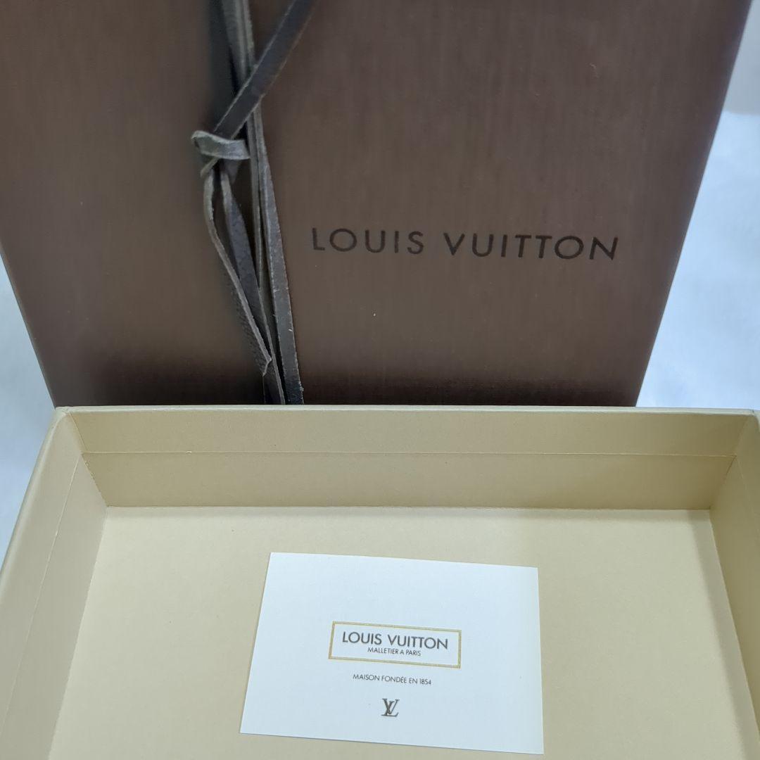 美品 ルイヴィトン LOUIS VUITTON ブローチ 熊 亀 クマ カメ