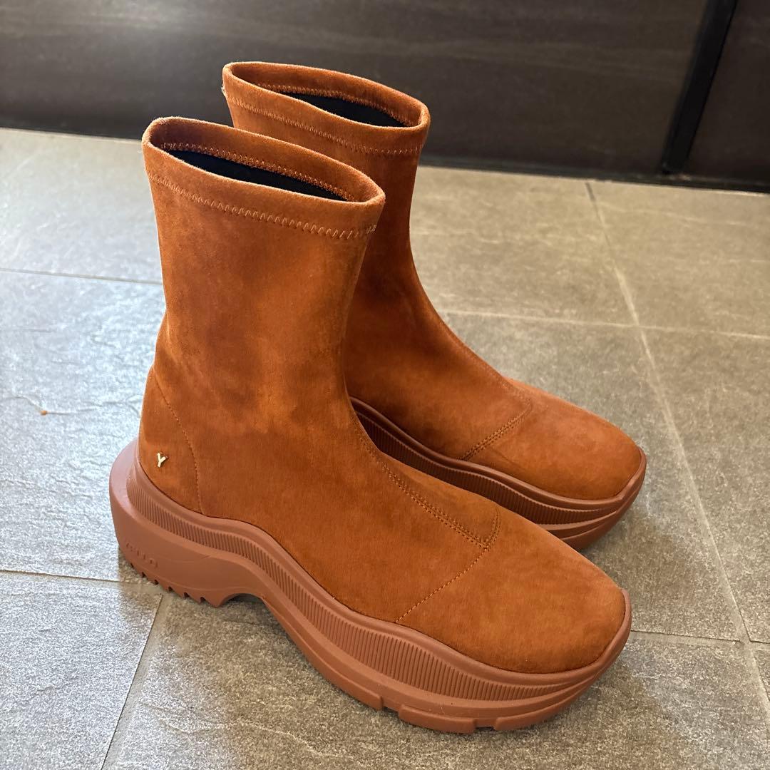 美品　YELLO ソックスブーツ
