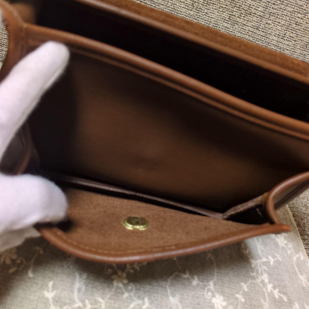 レア！オールドコーチショルダーバッグ