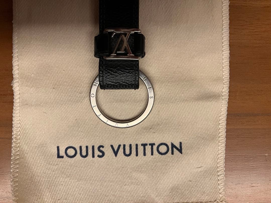 ルイ・ヴィトン　LOUIS VUITTON キーリング　黒