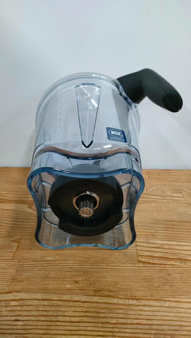 chococo様　【目立った汚れなし】Vitamix E520 1615