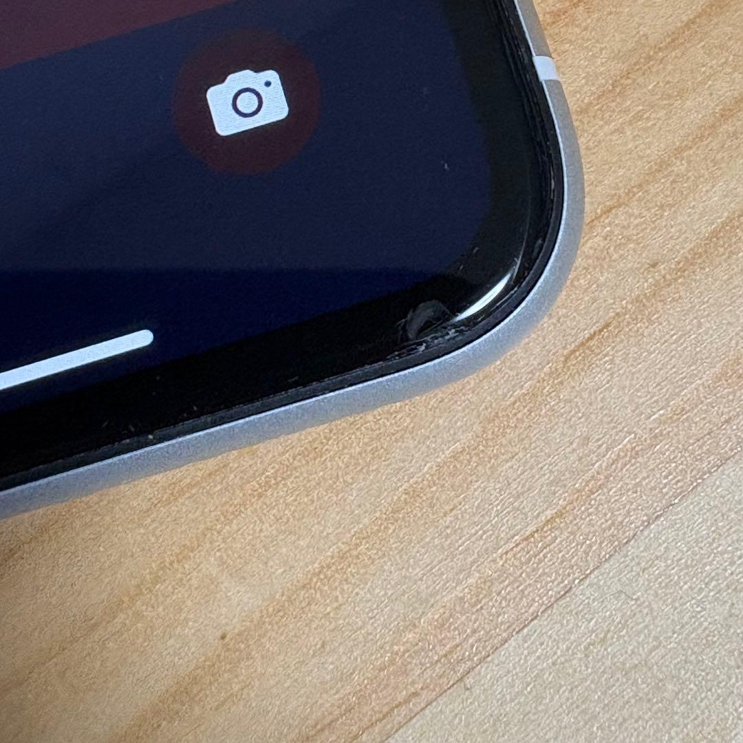 Apple iPhone XR ホワイト 本体　128G