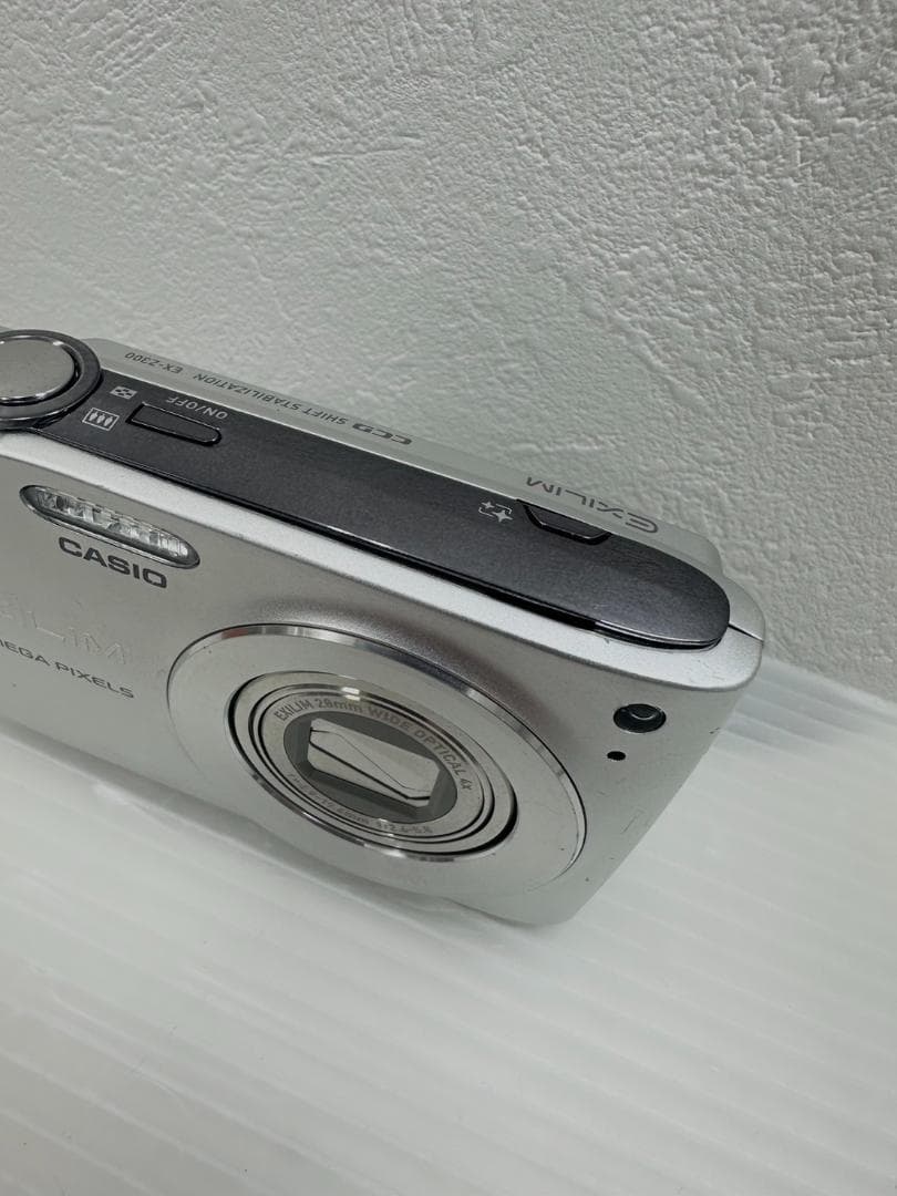 【動作品】CASIO EXILIM 10.1メガピクセル シルバー