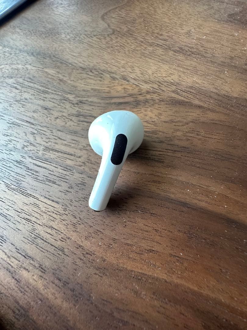 AirPods Pro 第2世代 (A2699) 左のみ 新品イヤーチップ付