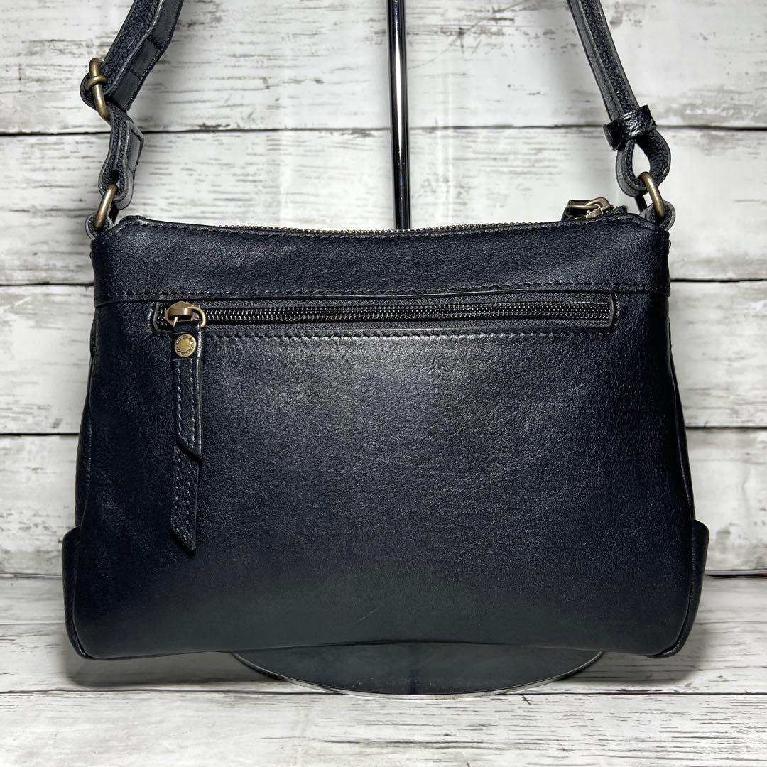 美品✨Dakota ダコタ 斜め掛けショルダーバッグ本革レザー黒ブラック肩掛け