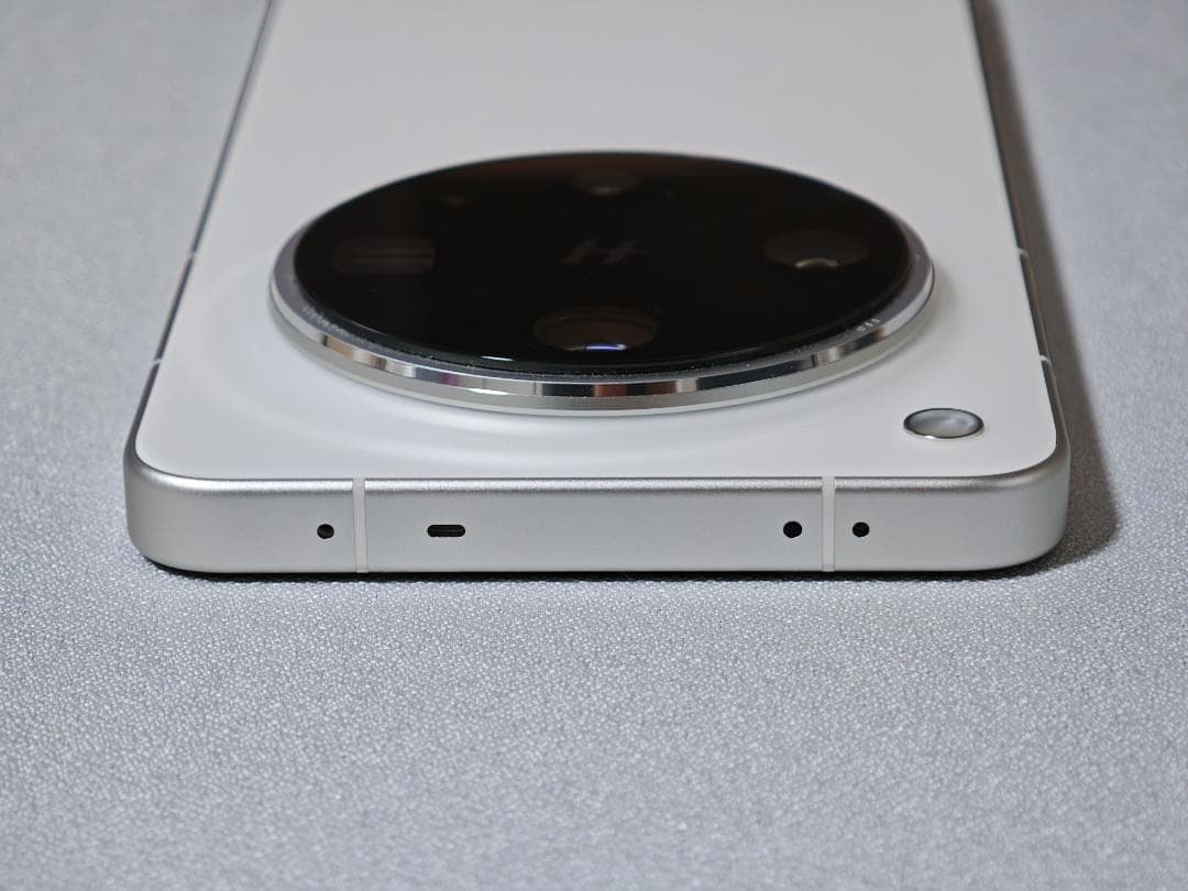 【新品同様】OPPO Find X8 Ultra 12GB/256GB ホワイト