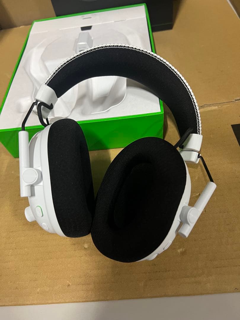 Razer BlackShark V3 Proゲーミングヘッドセット　ジャンク品