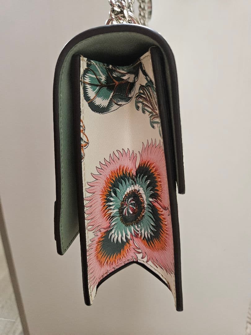 フェラガモ　ショルダーバッグ　値下げ不可