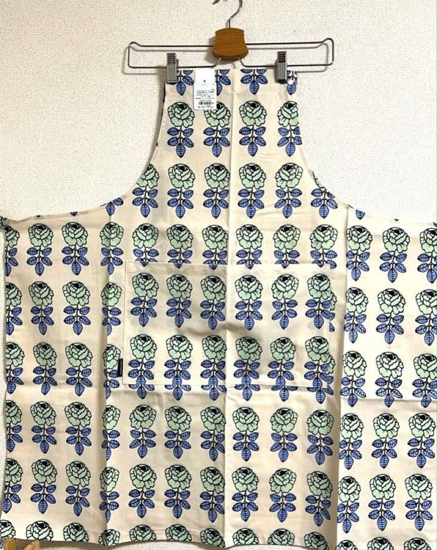 ✈︎新品未使用✈︎マリメッコ　marimekko エプロン　ヴィヒキルース