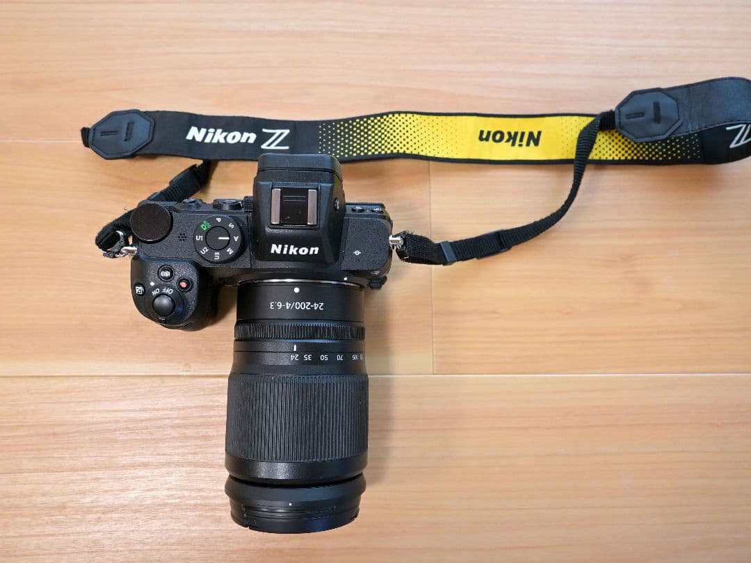 Nikon Z5 本体 ＆ NIKKOR 24-200レンズ