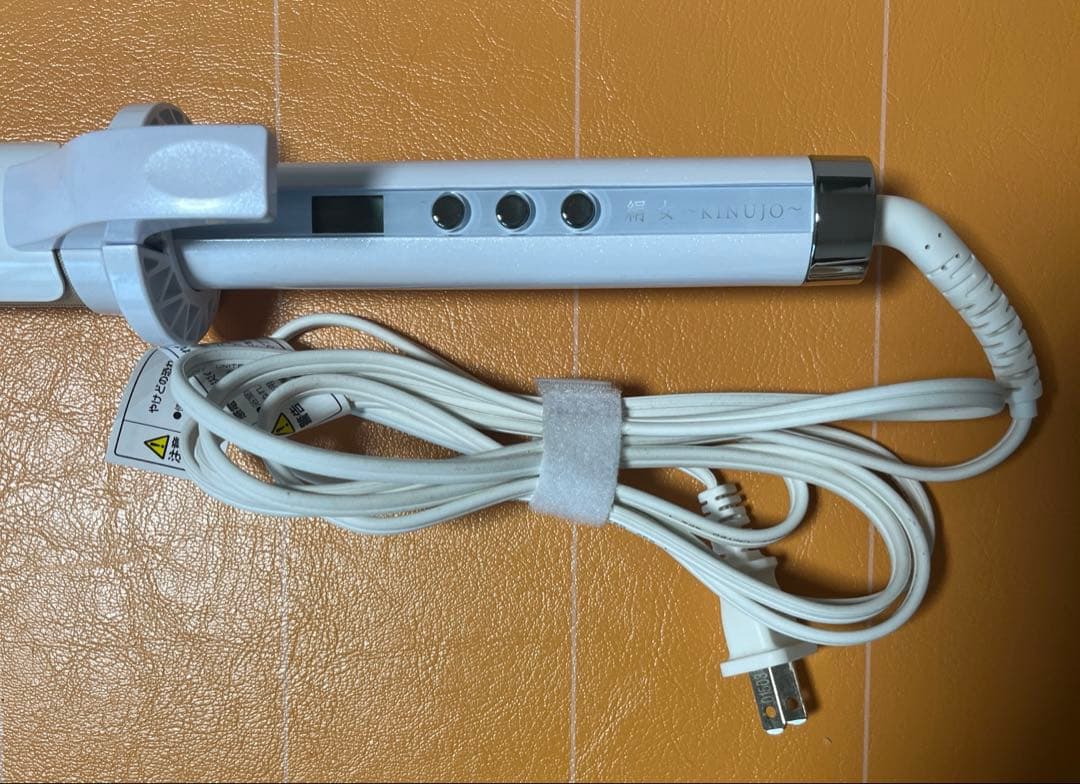 【みぃ】KINUJO CURL IRON 38 絹女 カールアイロン