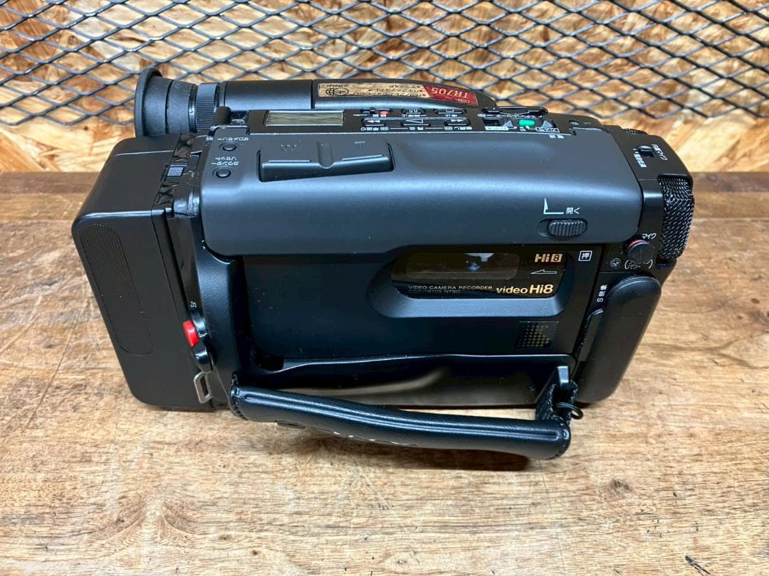 SONY★CCD-TR705★Hi8ビデオカメラ★8mm★送料無料