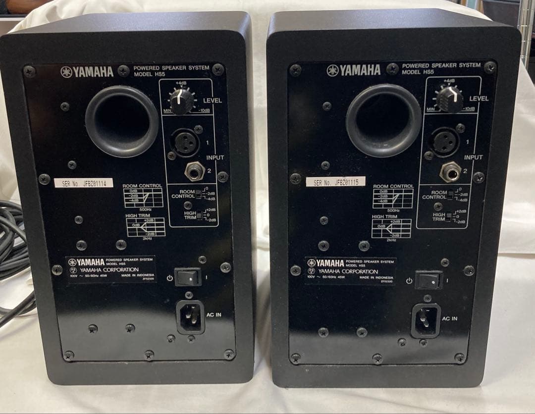 Yamaha スピーカー　HS5