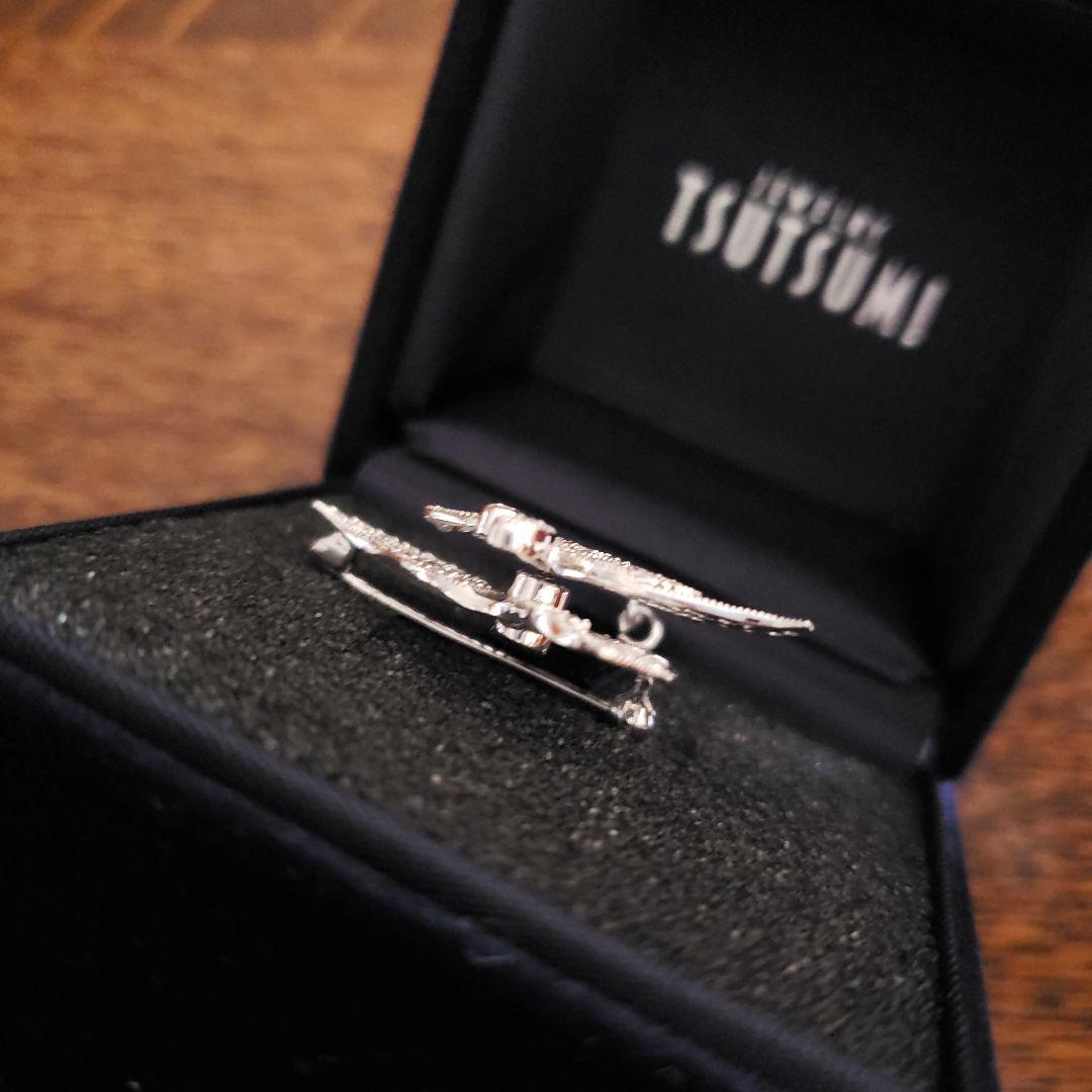 ジュエリーツツミ　蝶　ブローチ