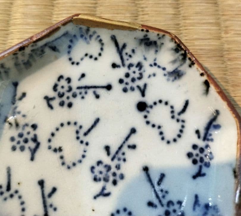 お値下げしました、古伊万里　型紙摺印判　八角豆皿　5枚組　金直し有