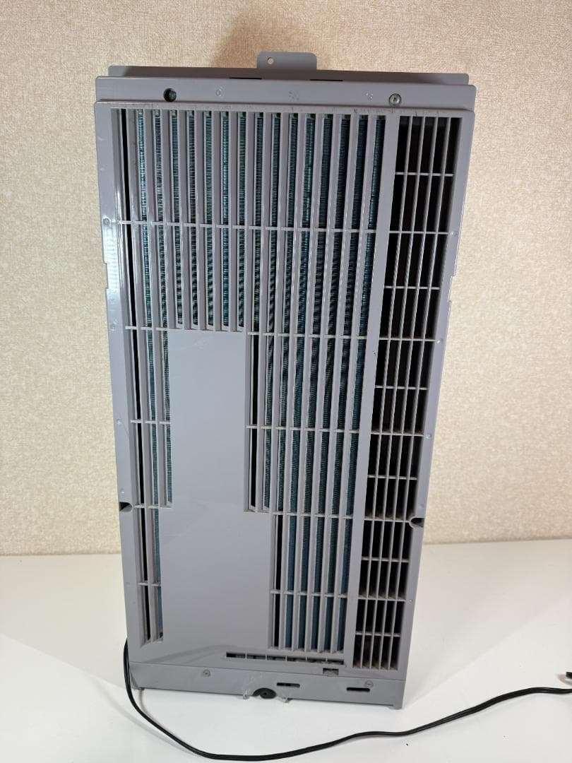 美品トヨトミ 窓用エアコン TIW-A160L 2021年製 稼働確認済み