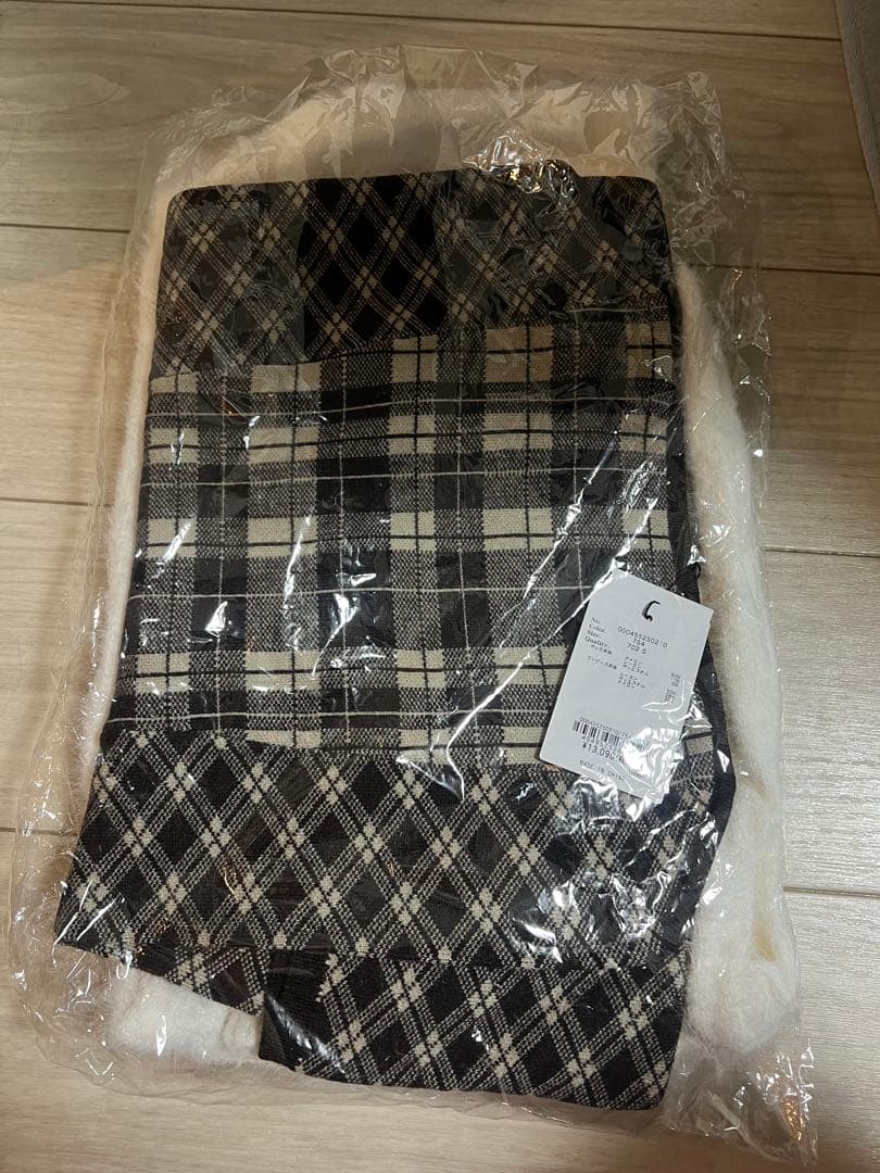 【新品未開封11/18発送即購入可能】フェザーチェックアンサンブルワンピース