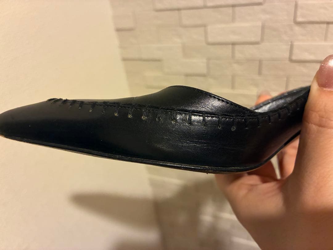 美品【MANOLO BLAHNIK】ポインテッドトゥレザーミュール 黒 36