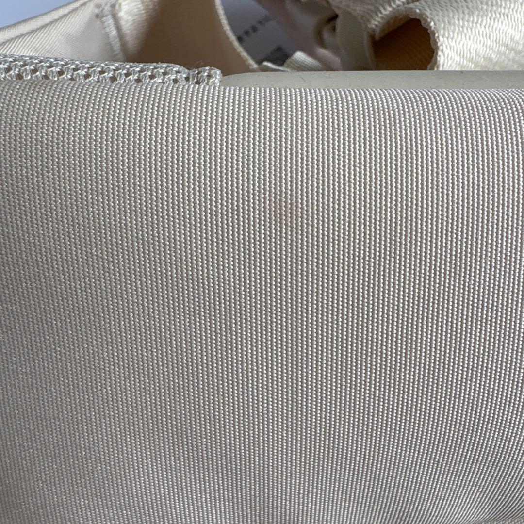 ☆2回使用☆POMULU ショルダーバッグ・ヒップシート ナチュラルアイボリー