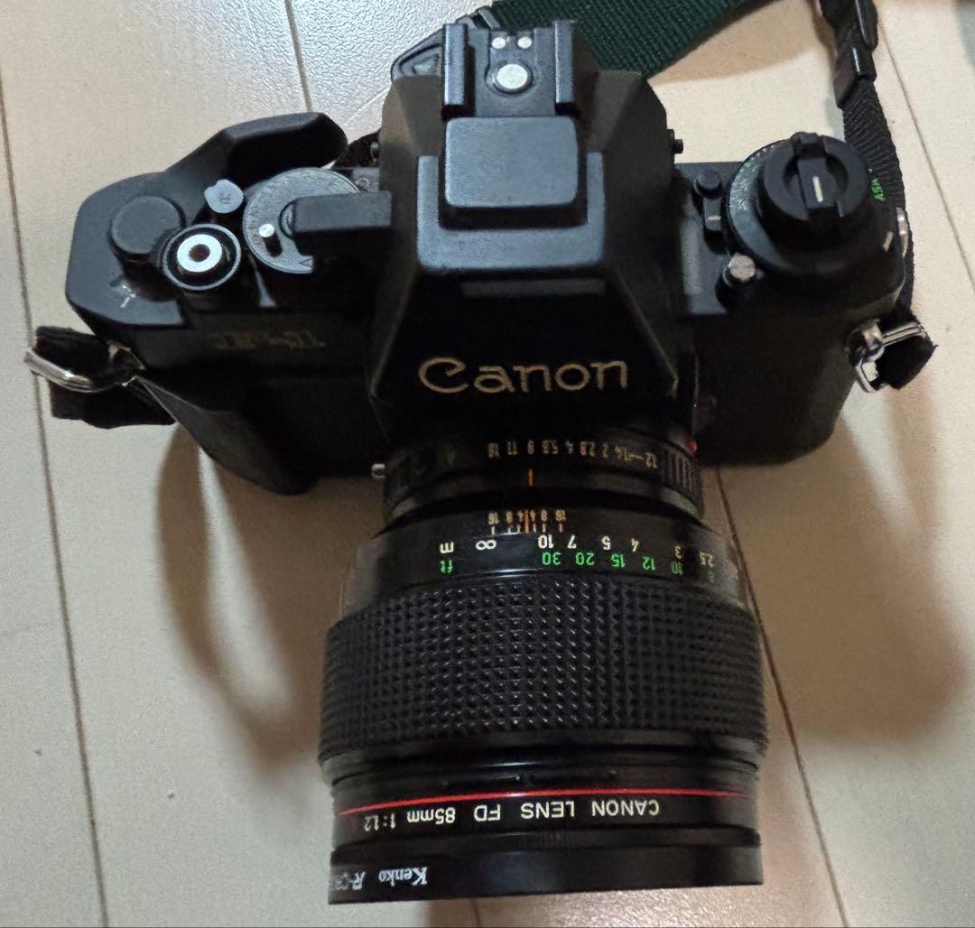 Canon F-1 一眼レフカメラ 85mmレンズ付き