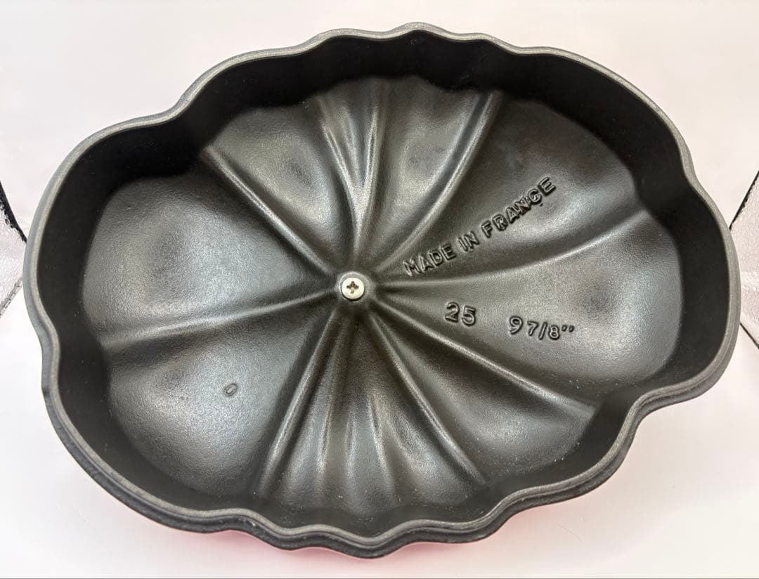 【最終お値下げ】STAUBトマトココットチェリー 25cm ホーロー鍋 IH対応