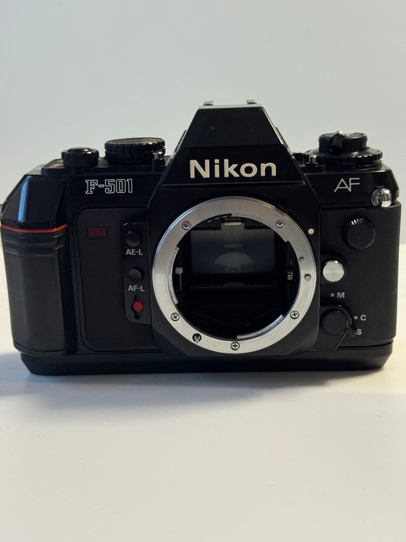 【フィルムカメラ】NIKON F-501 とAF NIKKOR