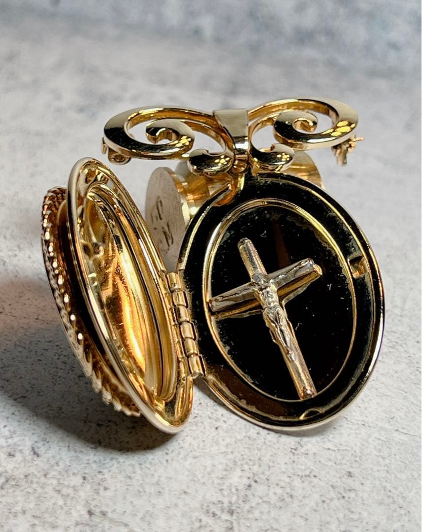 アンティーク　ロケット　十字架　ブローチ　クロス　薔薇　イエスキリスト